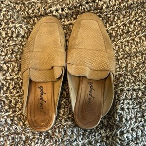 Free People Tan Loafers